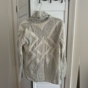 One Grey Day Geometric Textured Wool Blend Light Grey and Cream Cardigan Sweater